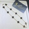 Custom Jewelry Van Cleef & Arpels Vintage Alhambra necklace, 10 motifs 18K yellow gold and Onyx VCARA42700