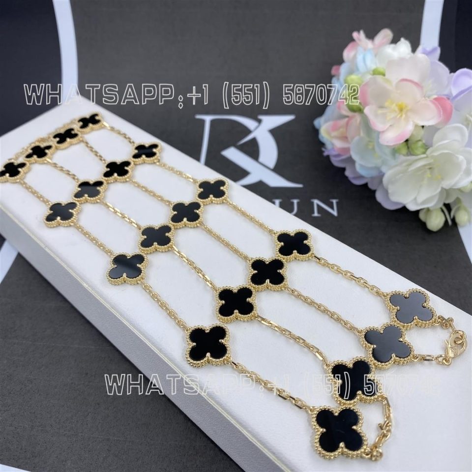 Custom Jewelry Van Cleef & Arpels Vintage Alhambra long necklace 20 motifs 18K yellow gold, Onyx VCARA43100