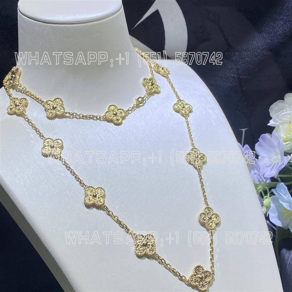Custom Jewelry Van Cleef & Arpels Vintage Alhambra long necklace, 20 motifs 18K yellow gold VCARO1IC00