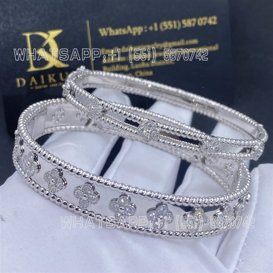 Custom Jewelry Van Cleef & Arpels Perlée sweet clovers bracelet, medium model 18K White Gold VCARP6XA00