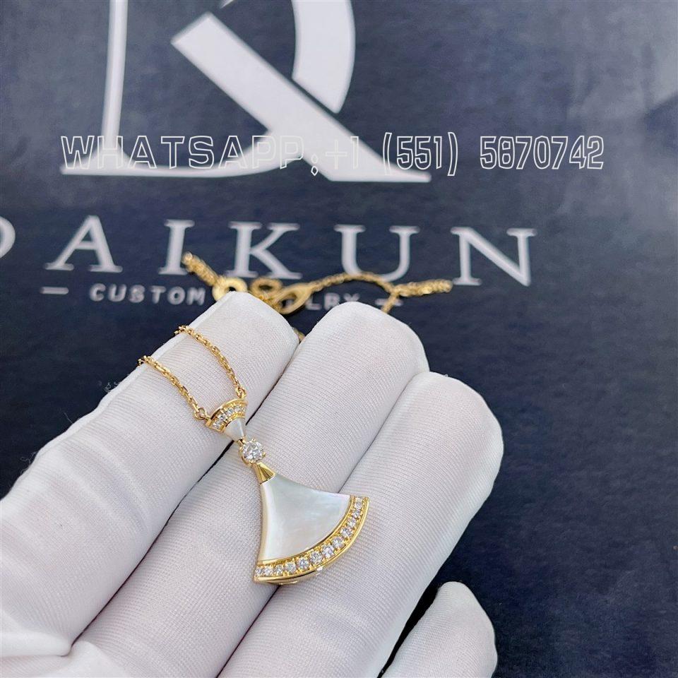 Custom Jewelry Bulgari Divas’ Dream Necklace Set with Mother of Pearl Elements diamond and Pavé Diamonds