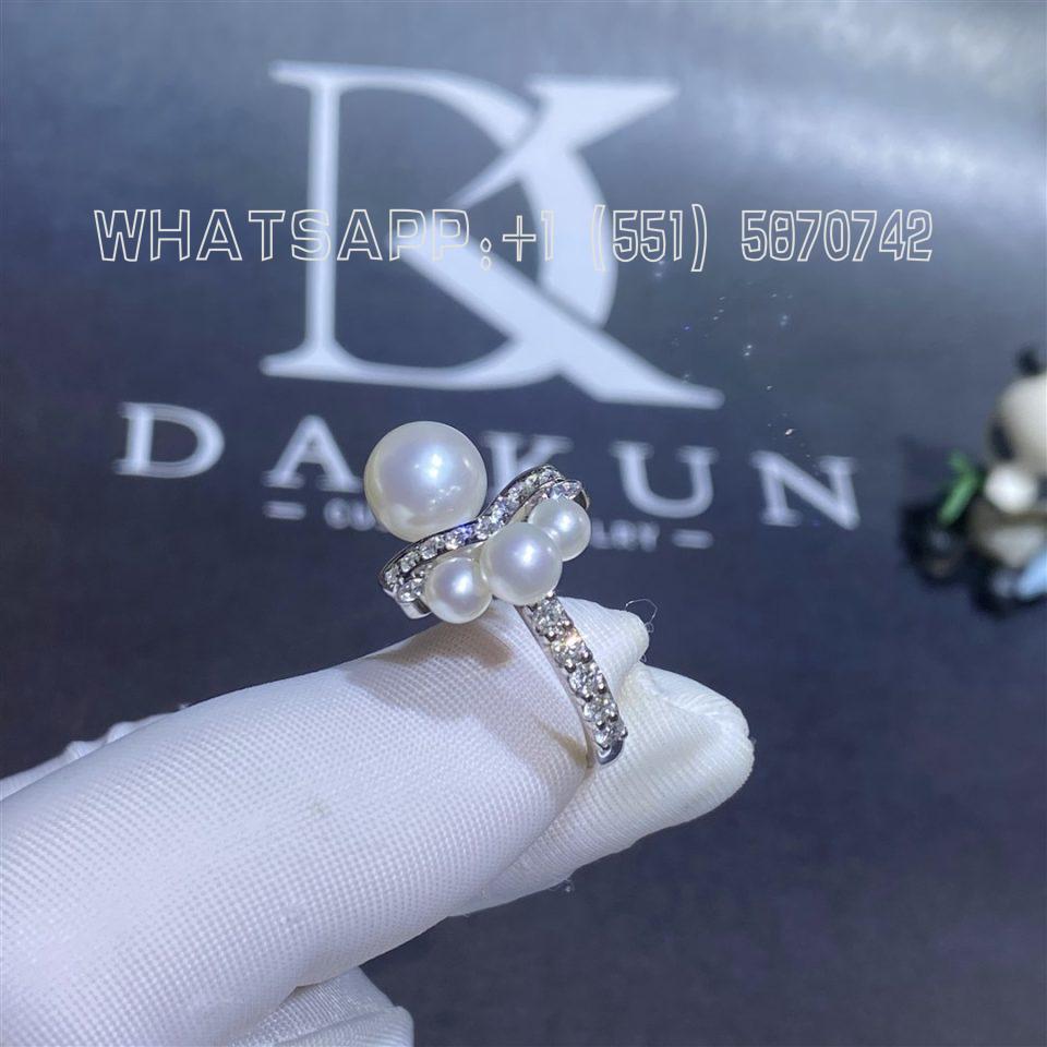 Custom Jewelry Chaumet Paris Joséphine Aigrette Ring in White Gold, Set with Pearls and Paved with Diamonds 085044