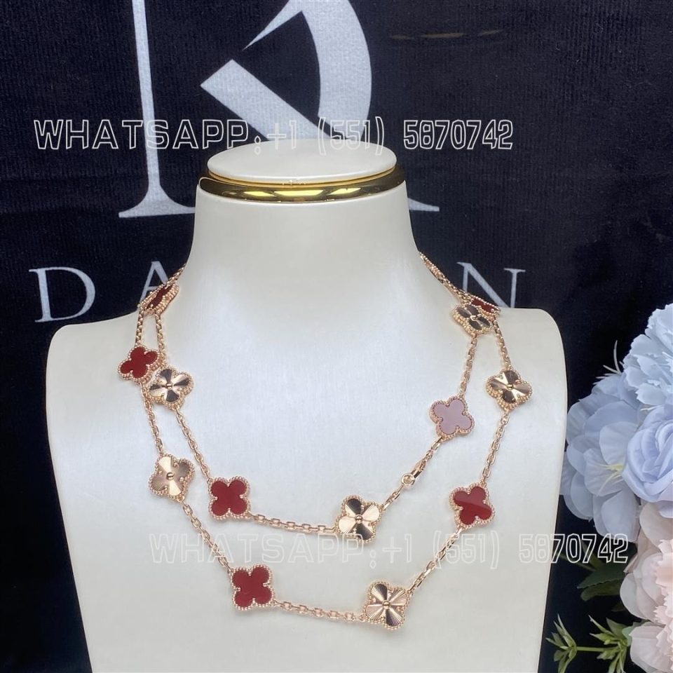 Custom Jewelry Van Cleef & Arpels Vintage Alhambra long necklace, 20 motifs in 18K Rose gold and Carnelian VCARP7RO00