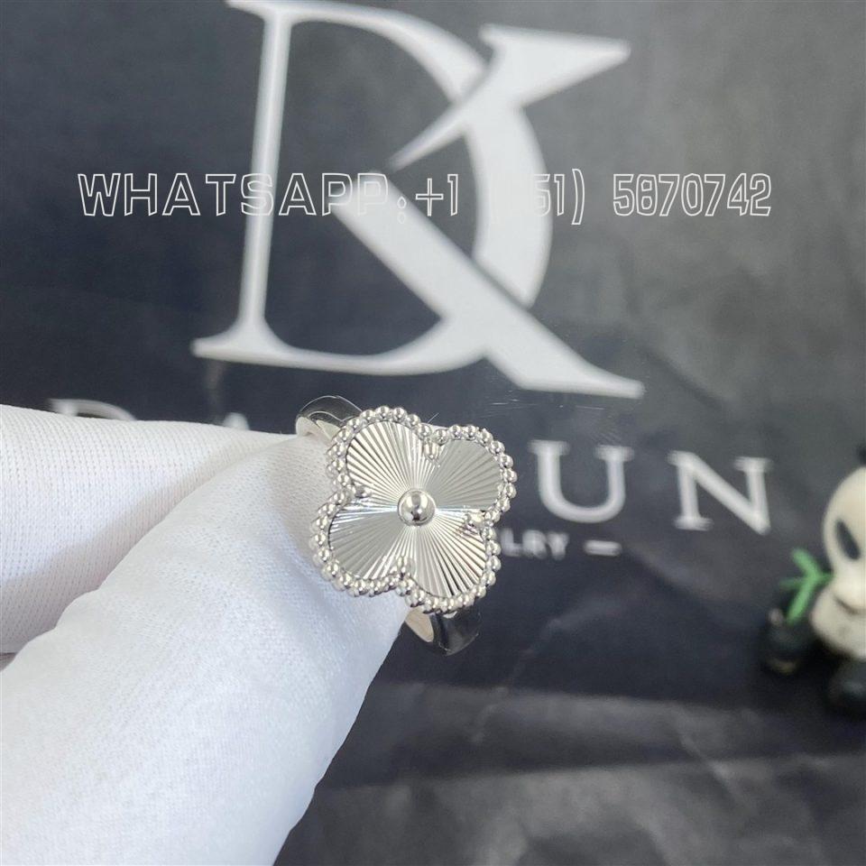 Custom Jewelry Van Cleef & Arpels Vintage Alhambra ring white gold VCARP9XI00