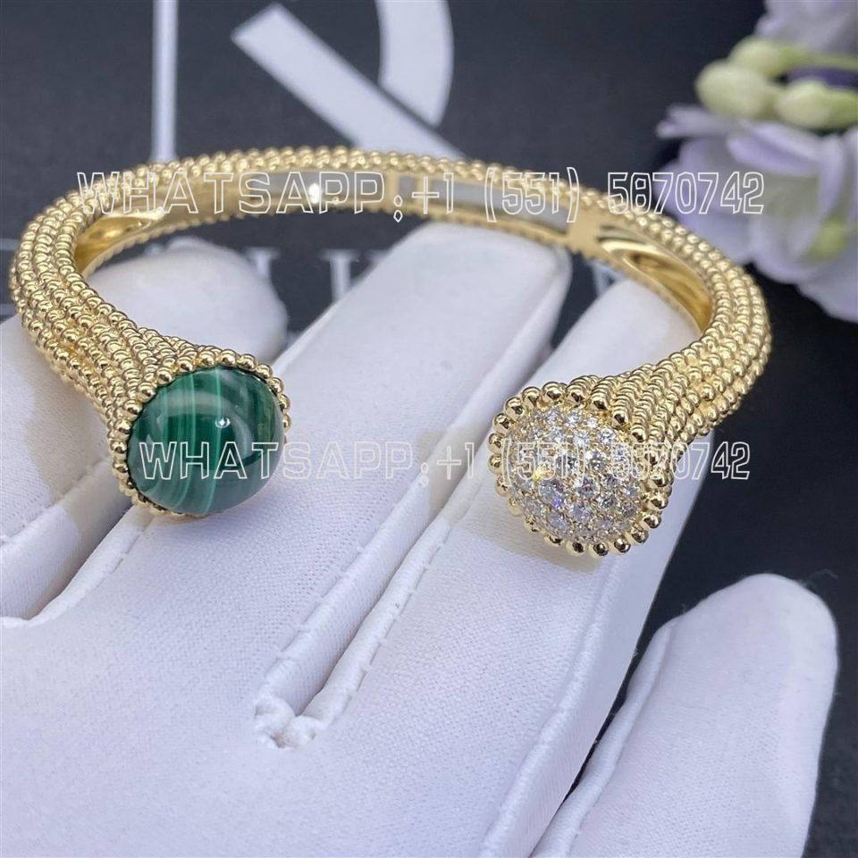 Custom Jewelry Van Cleef & Arpels Perlée couleurs bracelet, medium model 18K yellow gold, Diamond and Malachite VCARP27100