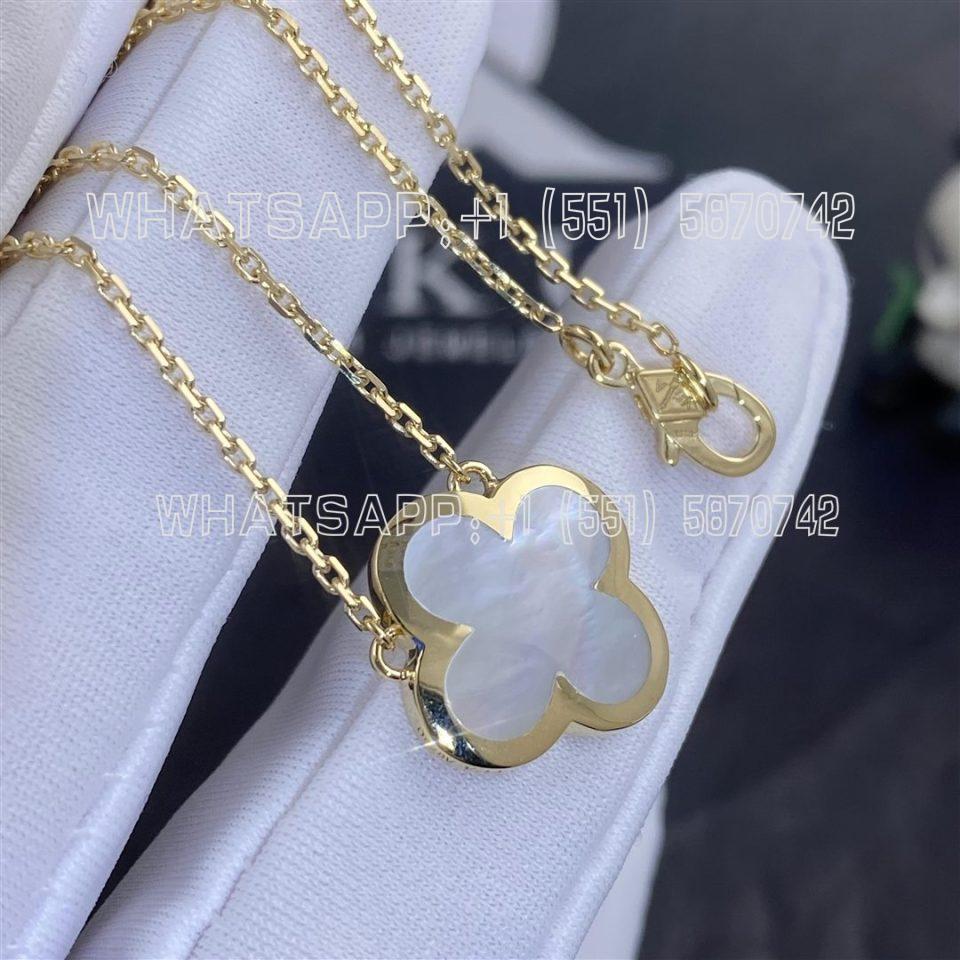 Custom Jewelry Van Cleef & Arpels Pure Alhambra pendant in 18K Yellow gold and Mother-of-pearl VCARA39700