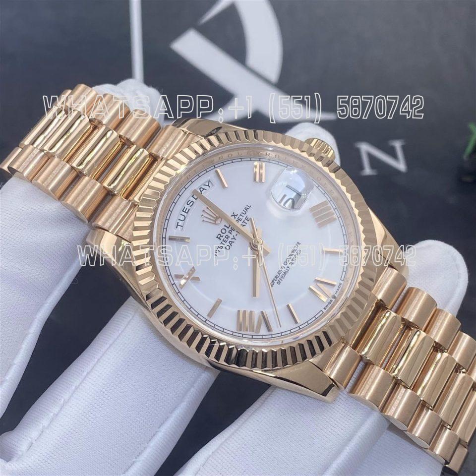 Custom Watches Rolex Day- Date White Dial Automatic Men's 18kt Everose Gold President Watch 40mm m228235-0032