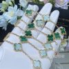 Custom Jewelry Van Cleef & Arpels Vintage Alhambra bracelet 5 motifs in 18K yellow gold and Malachite VCARL80900