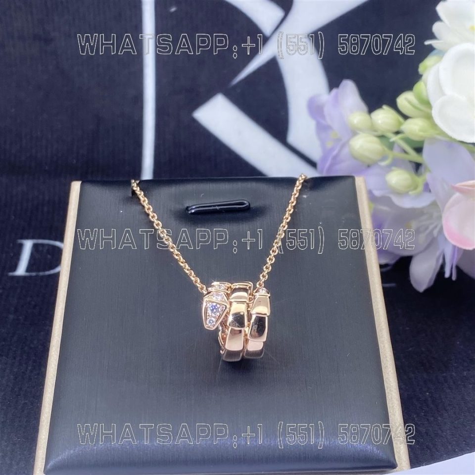 Custom Jewelry Bulgari Serpenti Viper pendant necklace in 18 kt rose gold set with demi-pavé diamonds 357794