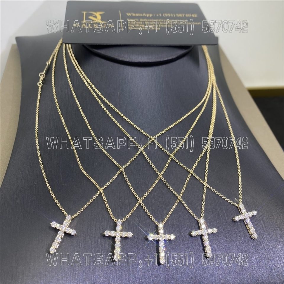Custom Jewelry Tiffany Cross Pendant Small model of round brilliant diamonds in 18k Yellow Gold 60007469