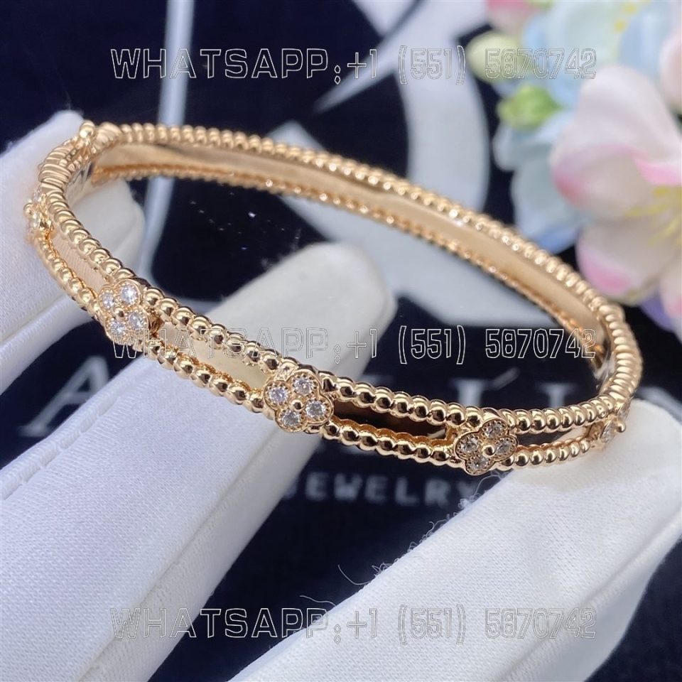 Custom Jewelry Van Cleef & Arpels Perlée sweet clovers bracelet, extra small model 18K rose gold and Diamond VCARP6X000