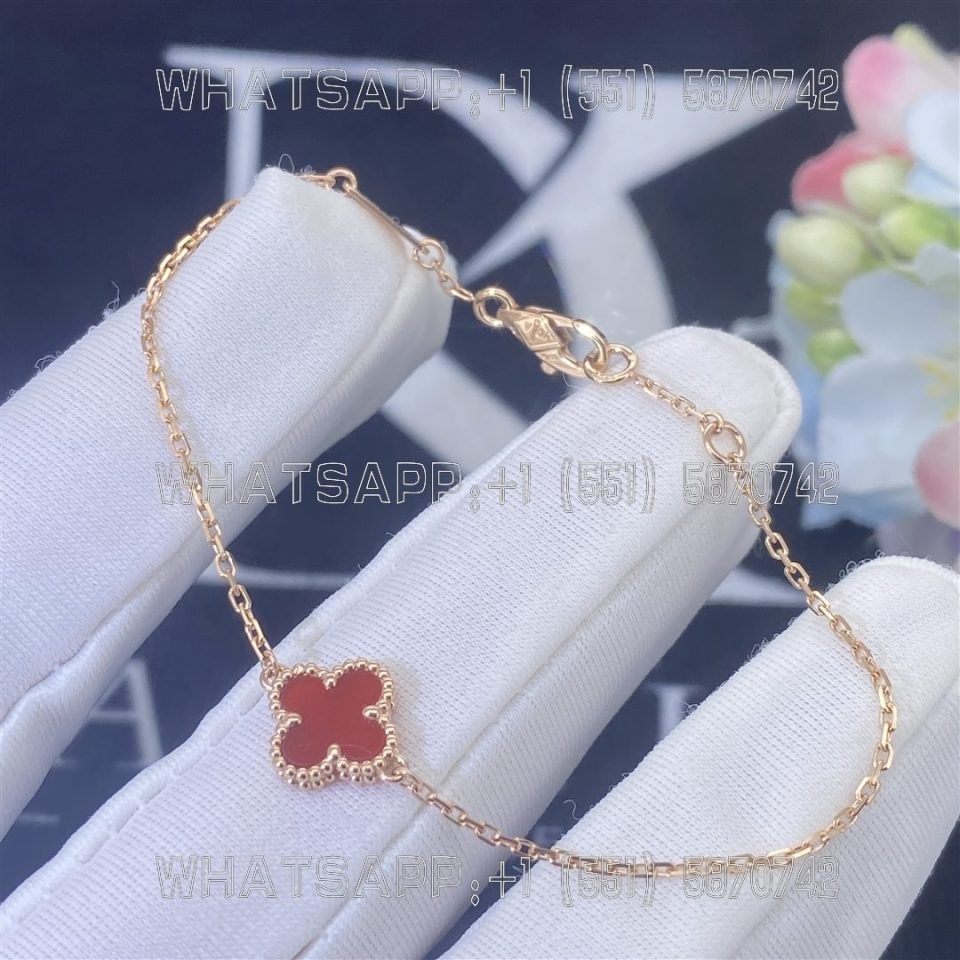 Custom Jewelry Van Cleef & Arpels Sweet Alhambra bracelet 18K rose gold, Carnelian VCARN59K00