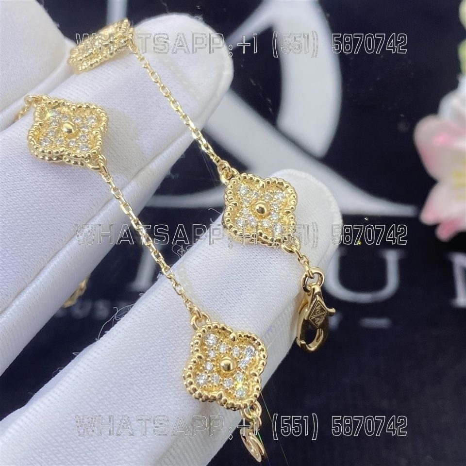 Custom Jewelry Van Cleef & Arpels Sweet Alhambra bracelet, 6 motifs Yellow Gold and Diamond