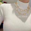 Custom Jewelry Van Cleef & Arpels Vintage Alhambra long necklace, 20 motifs 18K yellow gold, Mother-of-pearl VCARA42100