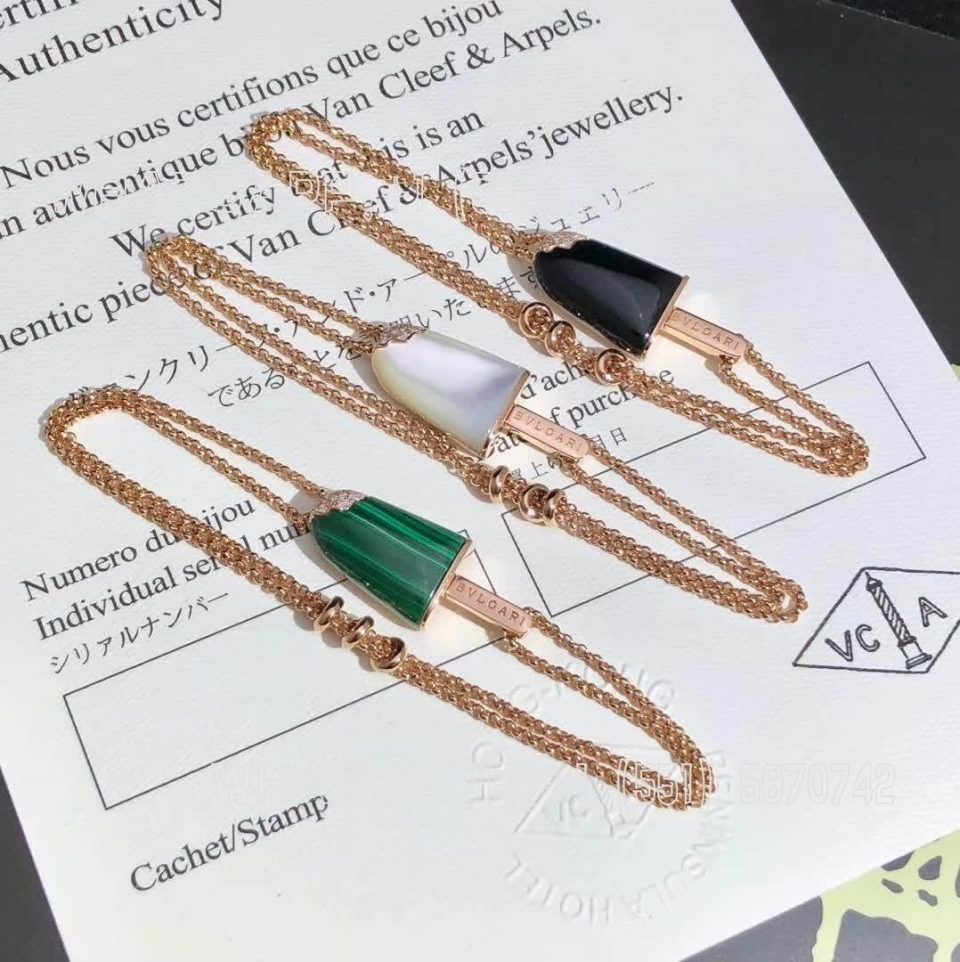 Custom Jewelry Bulgari Bvlgari Bracelet Onyx and Pavé Diamonds
