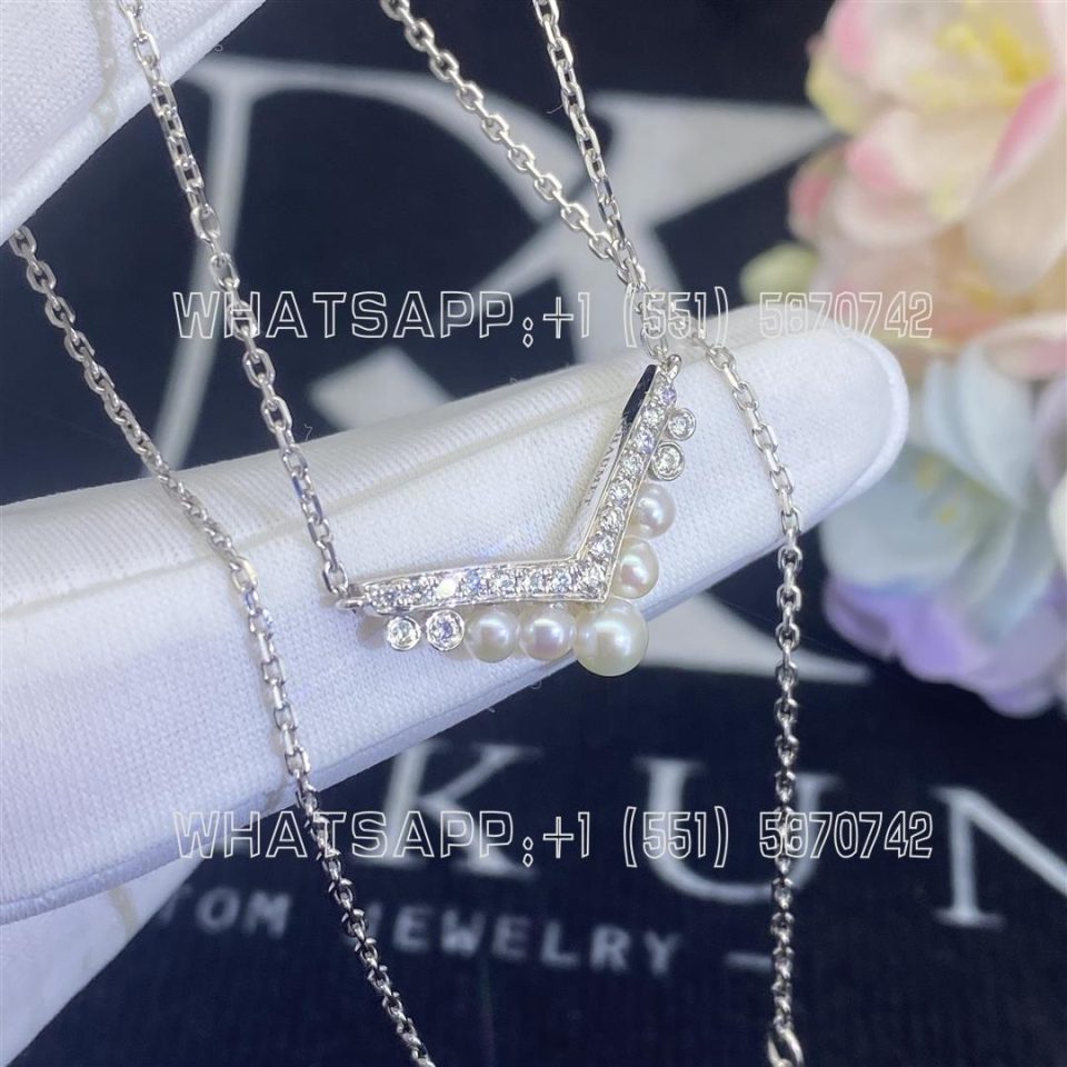 Custom Jewelry Chaumet Paris JosÉphine Aigrette Pendant White Gold, Pearls and Diamonds 084966