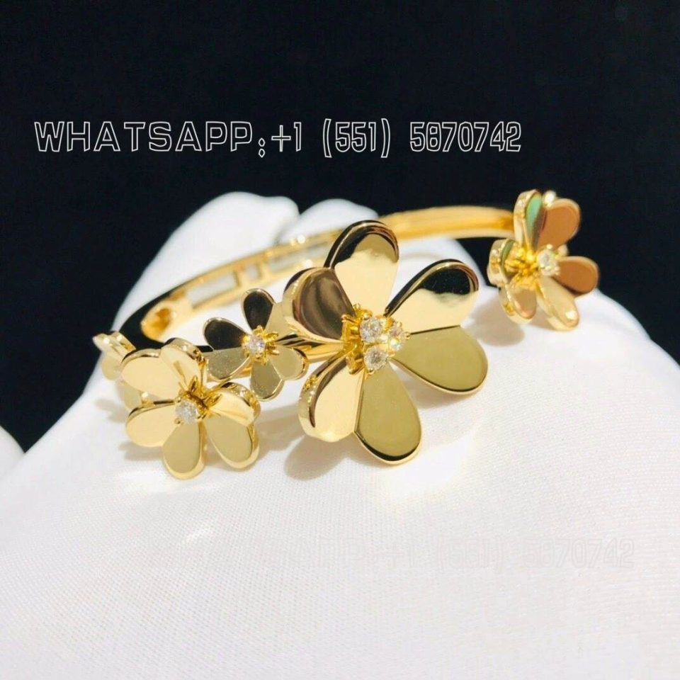 Custom Jewelry Van Cleef & Arpels Frivole bracelet, 7 flowers, medium model 18K yellow gold VCARP6L200