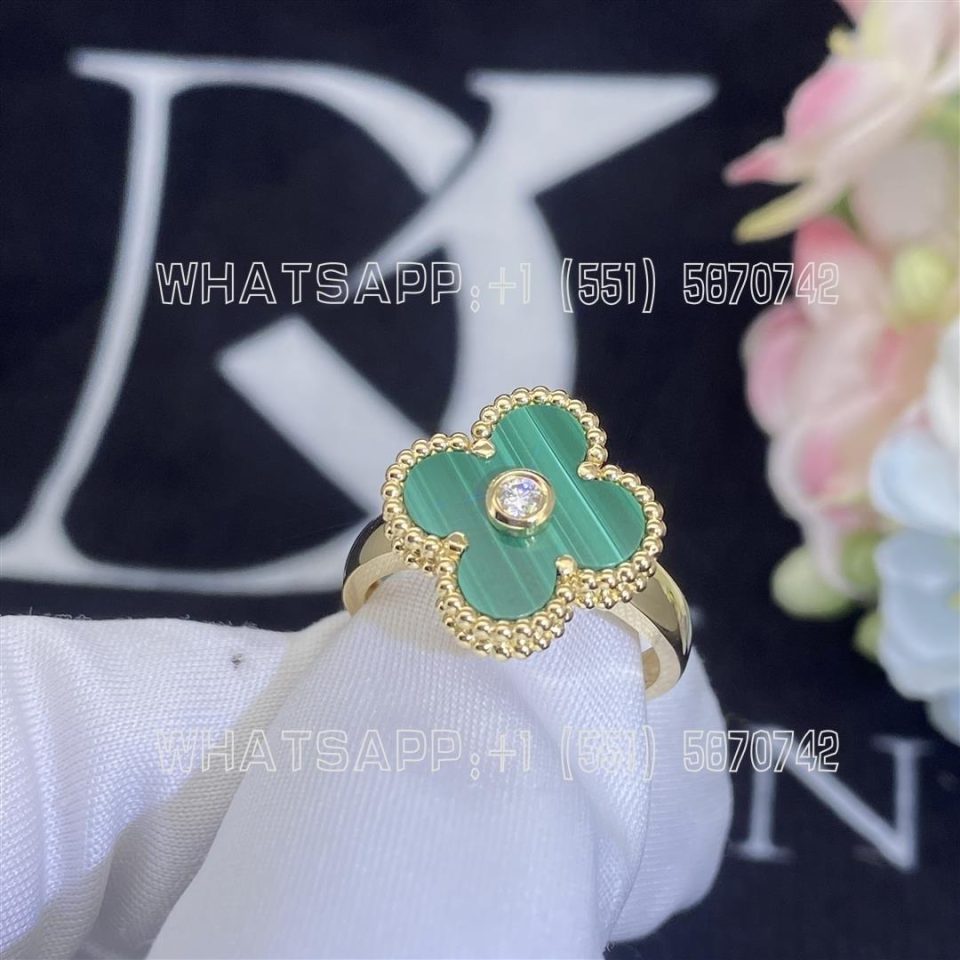 Custom Jewelry Van Cleef & Arpels Vintage Alhambra ring 18K yellow gold, Diamond, Malachite VCARO3QM00