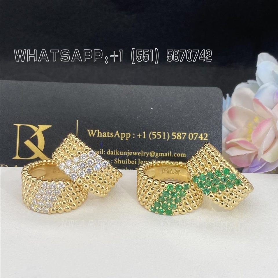 Custom Jewelry Van Cleef & Arpels Perlée couleurs ring, 5 rows 18K yellow gold, Emerald VCARP7TW00