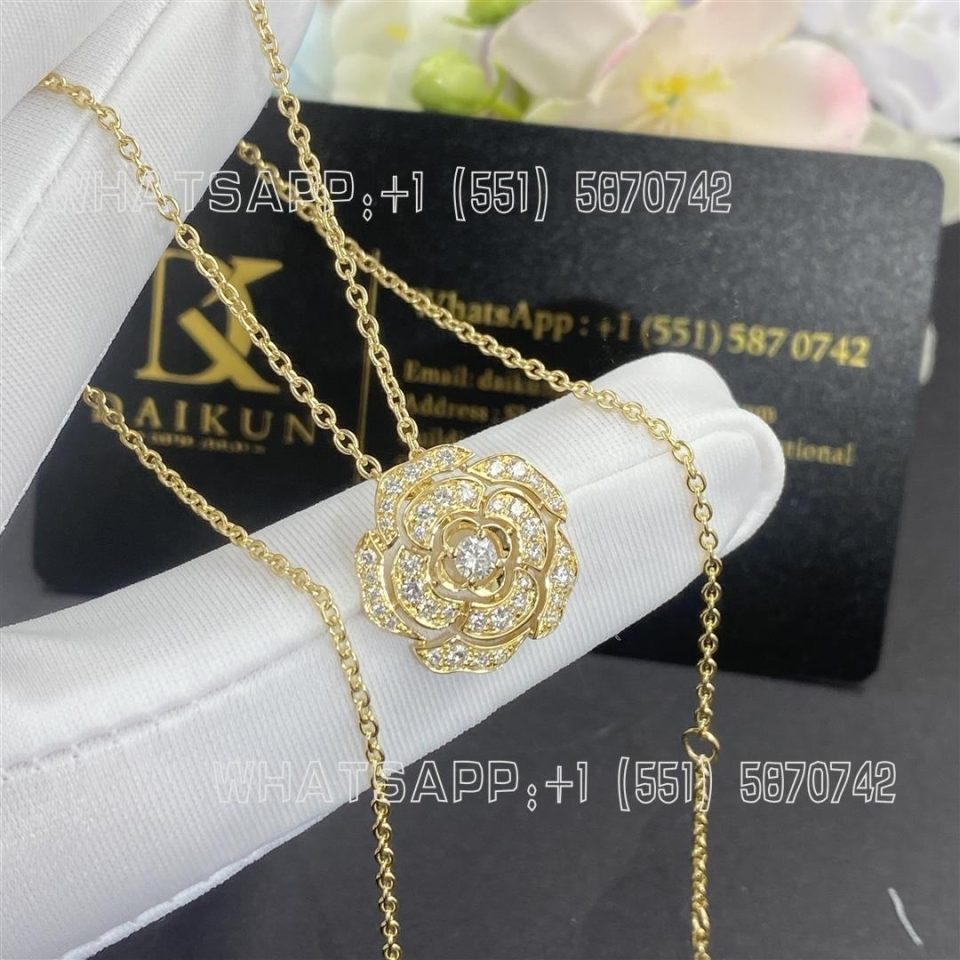Custom Jewelry Chanel Bouton De Camélia Necklace yellow gold and diamonds J12037