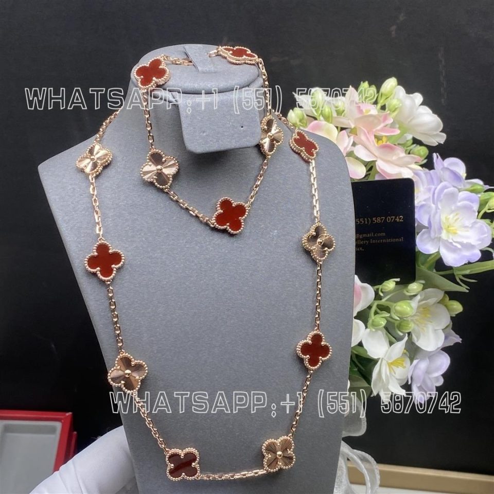 Custom Jewelry Van Cleef & Arpels Vintage Alhambra Necklace 10 Motifs guilloché rose gold And Carnelian
