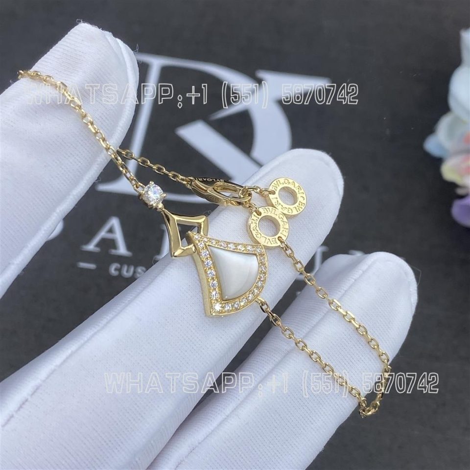 Custom Jewelry Bulgari Divas’ Dream Bracelet in 18k Yellow Gold set with mother-of-pearl and pavé diamonds